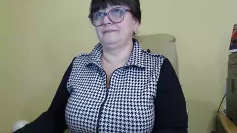 CarolineDream  online show from October 16, 6:38 am