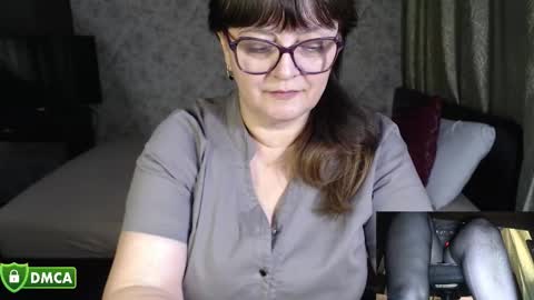 CarolineDream  online show from October 4, 7:29 pm