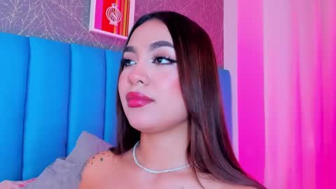 CarolineeGarcia online show from February 27, 1:49 pm