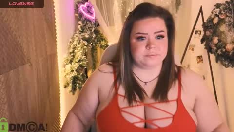 caroll_li online show from December 14, 8:47 pm