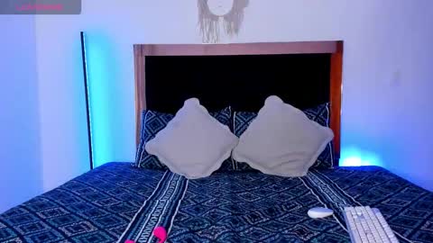 Snapshot of carorosse chatting on September 21, 6:39 pm Caro  online show from September 21, 6:39 pm
