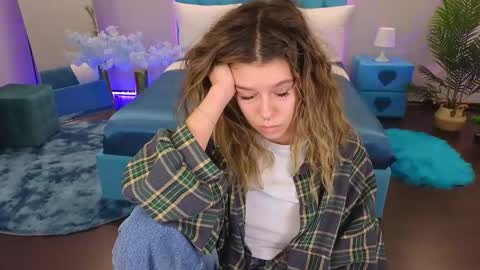 Snapshot of carriebecker chatting on October 5, 6:02 pm carriebecker online show from October 5, 6:02 pm