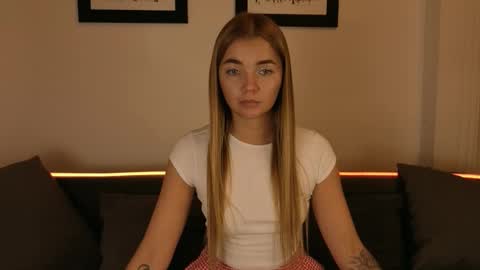 carriebradshawww online show from November 12, 6:39 pm