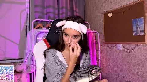 Snapshot of caseydoesntknow chatting on October 19, 5:48 pm caseydoesntknow online show from October 19, 5:48 pm