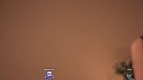 Cassie online show from December 18, 4:12 pm