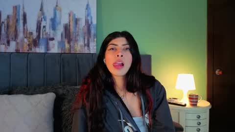 cassie_bloom online show from April 14, 3:06 am