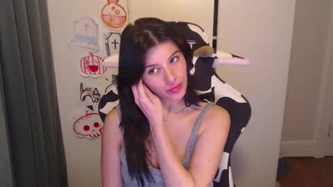 Snapshot of cassiealvarez chatting on October 29, 5:12 am cassiealvarez online show from October 29, 5:12 am