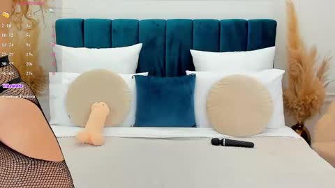 Curly online show from April 10, 12:22 pm