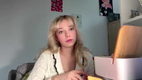 Olivia online show from February 20, 8:16 am