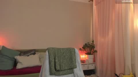 Snapshot of cassisland chatting on January 22, 10:49 pm  cassandra  online show from January 22, 10:49 pm