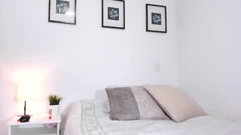    online show from April 9, 3:20 am