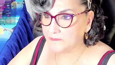 Snapshot of cataleya_mom_ chatting on October 6, 3:34 am cataleya  online show from October 6, 3:34 am