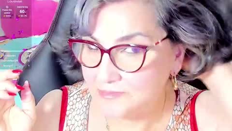 Snapshot of cataleya_mom_ chatting on September 26, 6:22 am cataleya  online show from September 26, 6:22 am