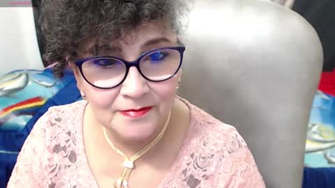 Snapshot of cataleya_mom_ chatting on February 23, 1:09 am cataleya  online show from February 23, 1:09 am