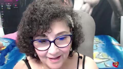 Snapshot of cataleya_mom_ chatting on February 18, 10:58 pm cataleya  online show from February 18, 10:58 pm