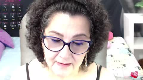Snapshot of cataleya_mom_ chatting on March 6, 11:53 pm cataleya  online show from March 6, 11:53 pm