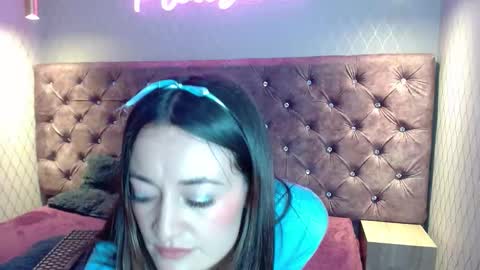 cataleyadamourx online show from January 9, 11:47 am