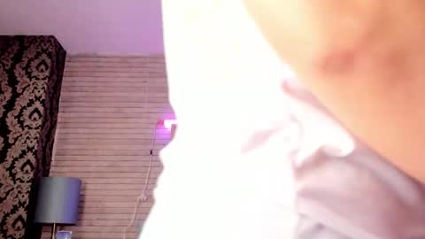 CatalinnaThompson online show from January 17, 11:59 am