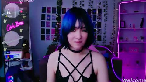 KettieHi My name is Katie I love drawing and I can play the guitar. And  love dancing online show from July 24, 10:24 am