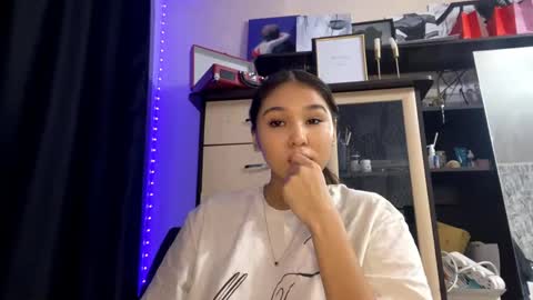 catherinepirs online show from April 13, 12:28 pm