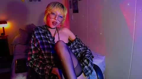 Cat online show from September 10, 2:22 am