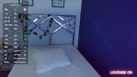 Snapshot of cattaleeyaa chatting on December 8, 12:19 pm CATALEYA  online show from December 8, 12:19 pm