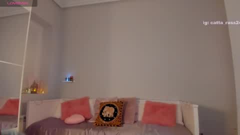 Snapshot of cattaleya_russ chatting on January 4, 4:33 am catta 3 online show from January 4, 4:33 am