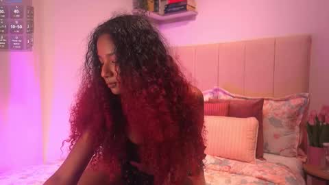 Snapshot of cattaleya_russ chatting on October 6, 2:17 am catta 3 online show from October 6, 2:17 am