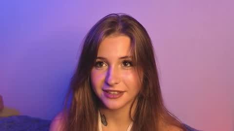 Lina  online show from October 18, 7:48 pm