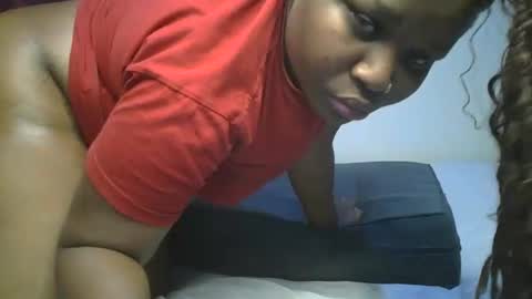 ceepretty25 online show from April 4, 1:43 pm