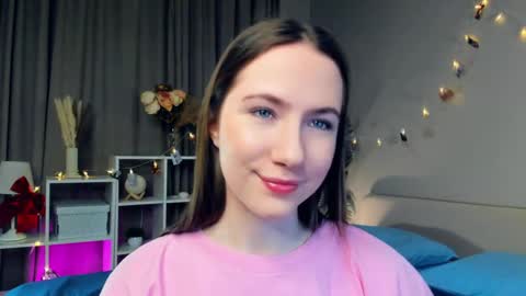 Josie Manesi online show from February 19, 7:38 pm