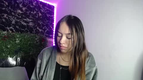 celeste_polis online show from October 17, 9:51 pm