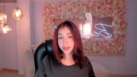 Celeste Moon online show from April 6, 3:39 am