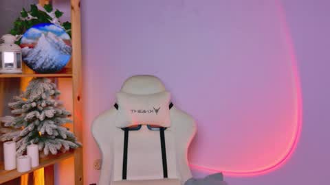  Celine  online show from February 1, 4:00 am