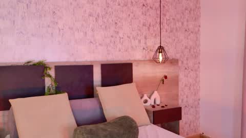 Celine online show from December 15, 6:18 am