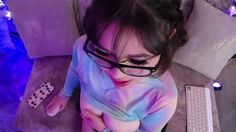 charlotte online show from April 10, 6:14 pm