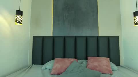 C H A N E L online show from February 15, 8:01 pm