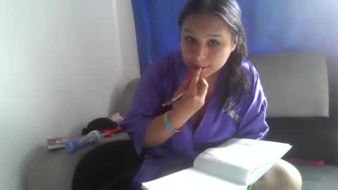 charis 2 online show from March 22, 8:37 pm