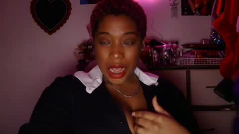 charliecakesssss online show from January 20, 7:14 pm