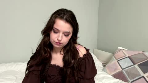 Freya online show from April 17, 5:26 pm