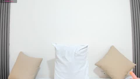 Charlize online show from June 19, 6:44 pm