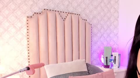   Charlotte  online show from January 22, 6:31 pm