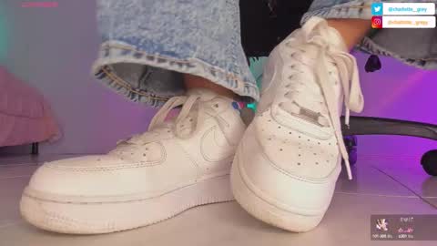 charlotte  grey online show from September 20, 8:29 pm