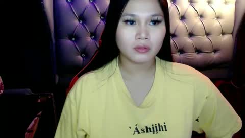 charlotte_anne11 online show from December 2, 3:14 pm