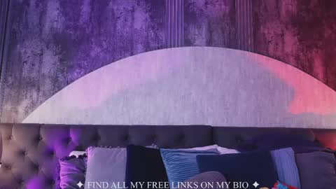 Charlotte online show from April 8, 5:26 pm