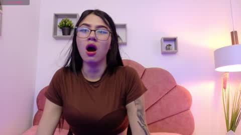 Charlotte  online show from November 11, 9:34 pm