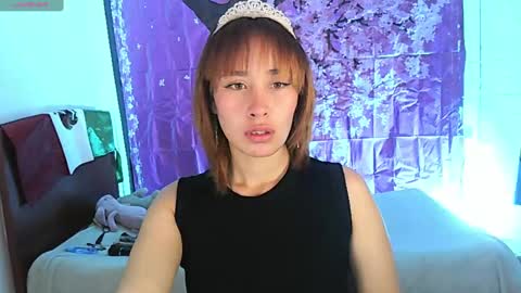 charlotte_morh_ online show from November 2, 4:05 am