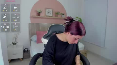 Charlottee online show from February 27, 7:57 pm