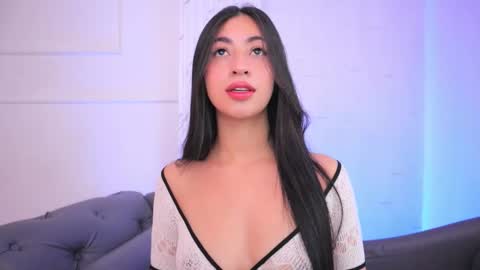 Lauren Rus online show from December 4, 12:18 pm