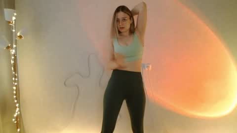 Michelle  online show from February 6, 3:06 am